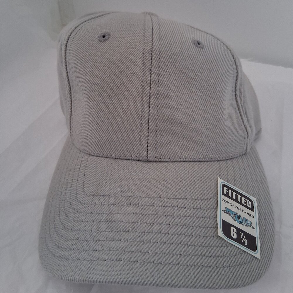 Top Of The World Men's Fitted Baseball Cap Color Light Gray Size 6 7/8 NWOT